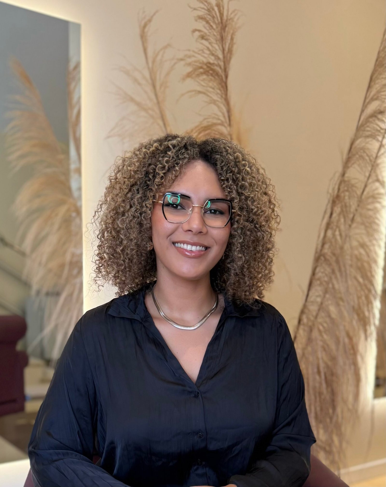 ✂️ El arte de transformar: el trabajo de una estilista profesional